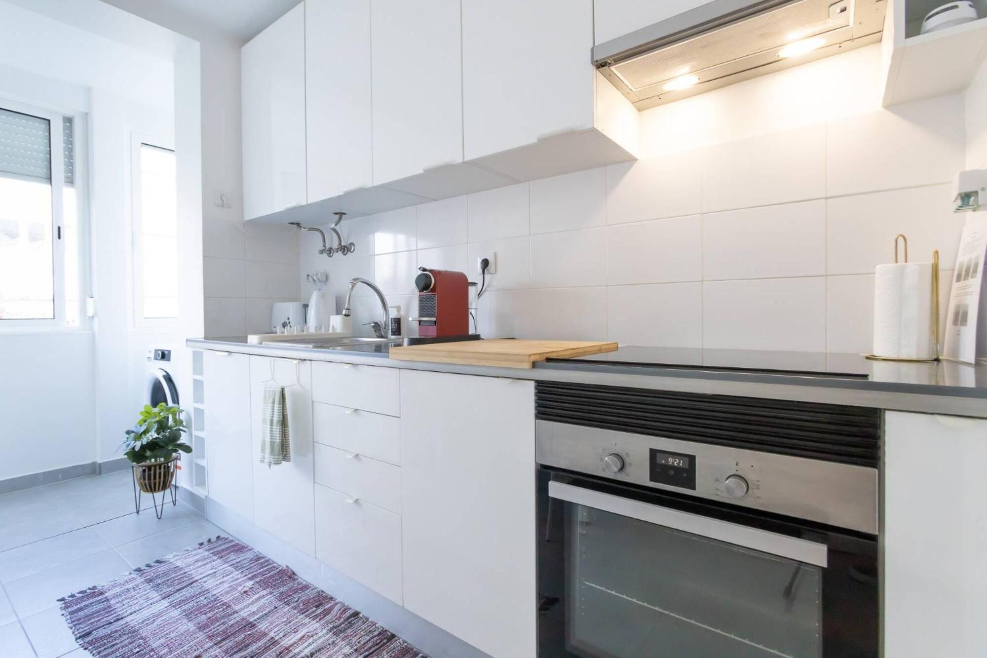 Lejlighed Serene 2-bedroom Flat With Garden View In Benfica *