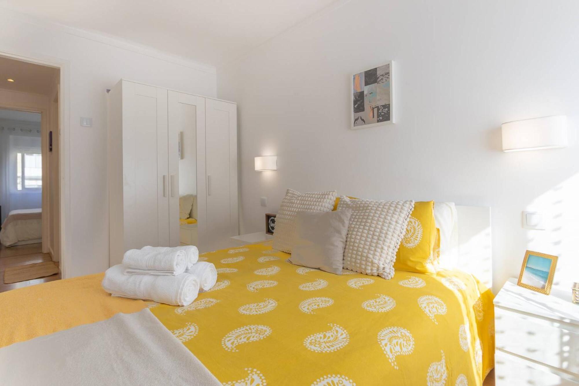 Serene 2-bedroom Flat With Garden View In Benfica Lejlighed Lisboa
