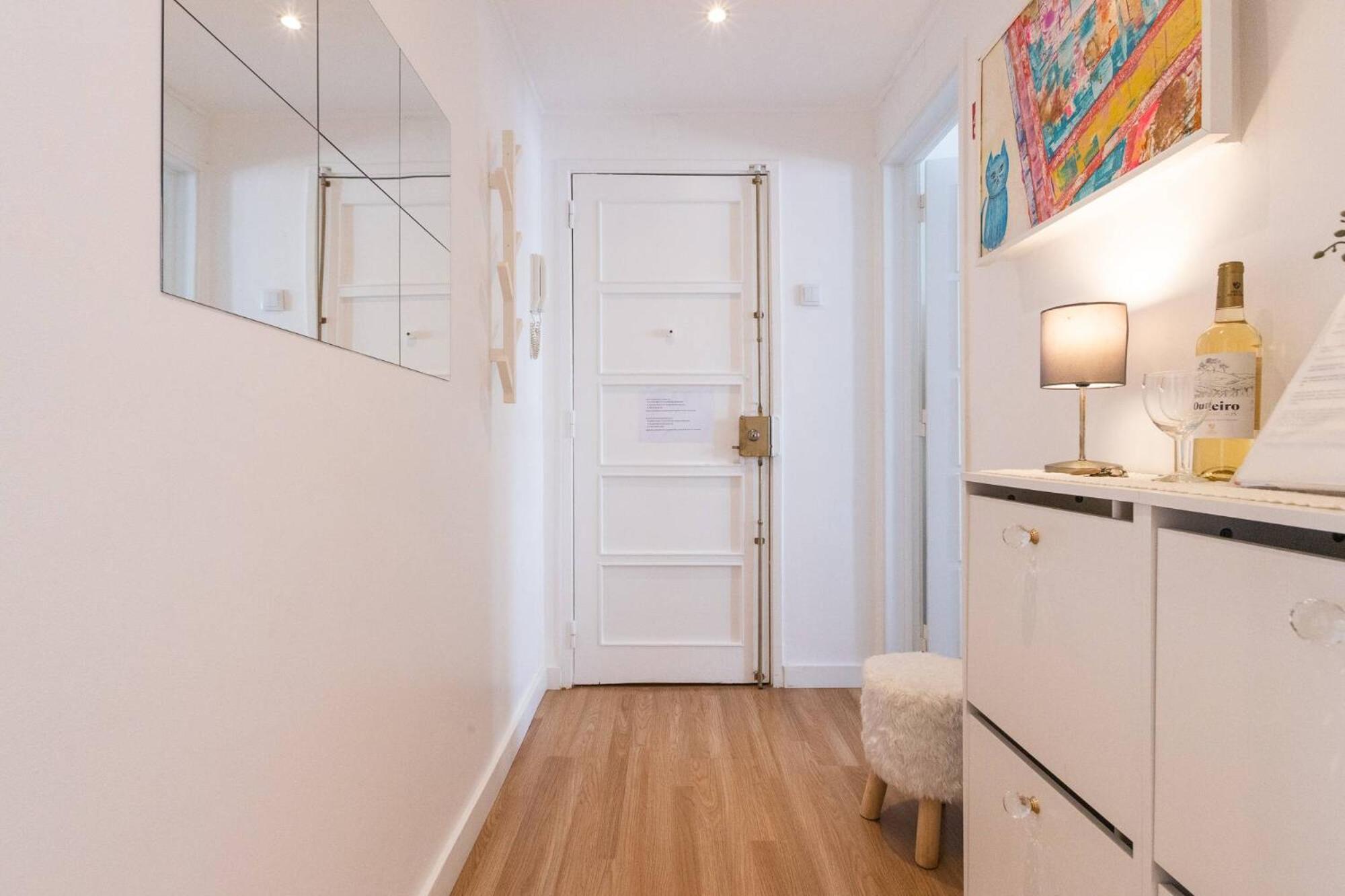 Serene 2-bedroom Flat With Garden View In Benfica Lejlighed Lisboa